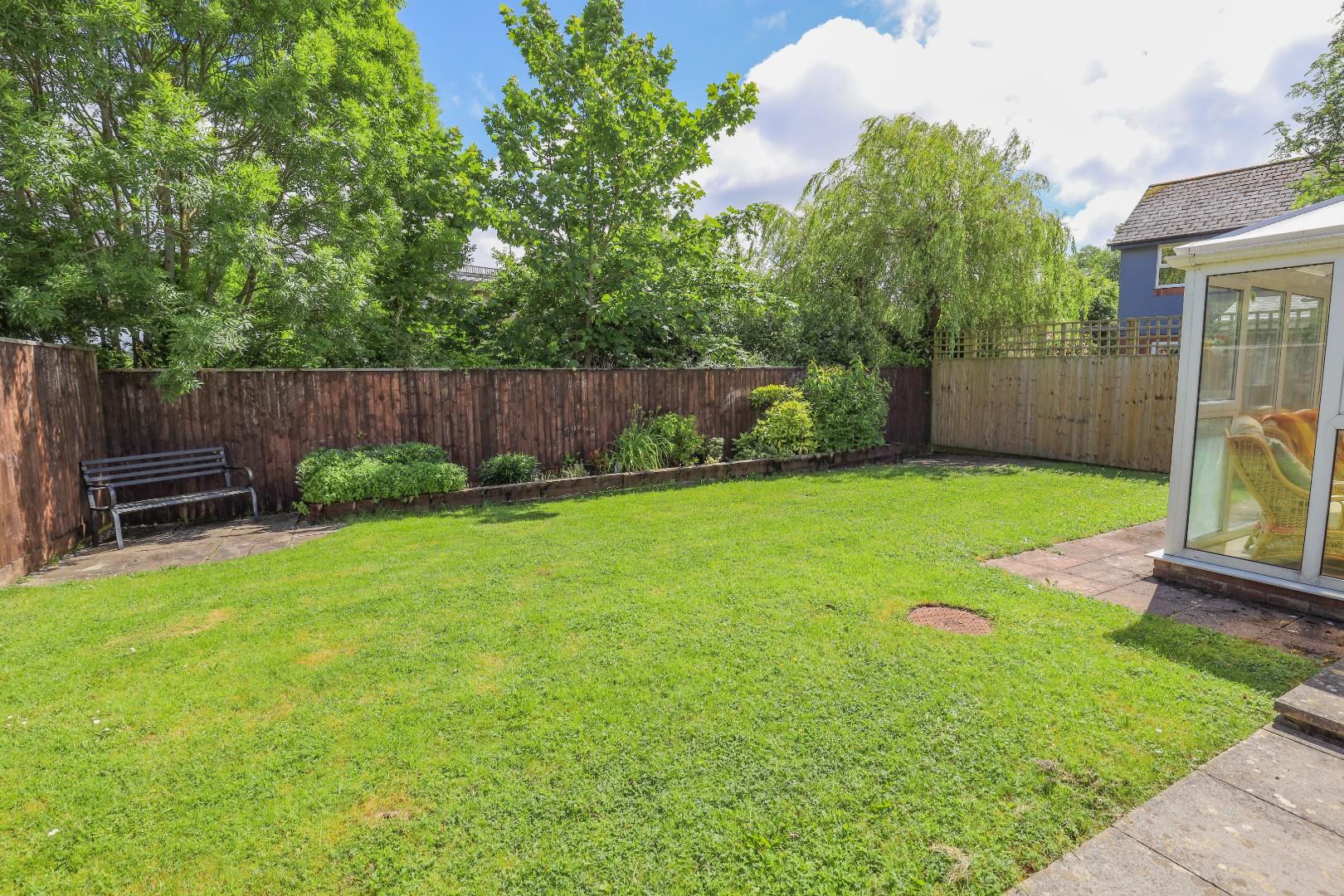 24 Middlegate Court, Cowbridge, Vale Of Glamorgan, CF71 7EF